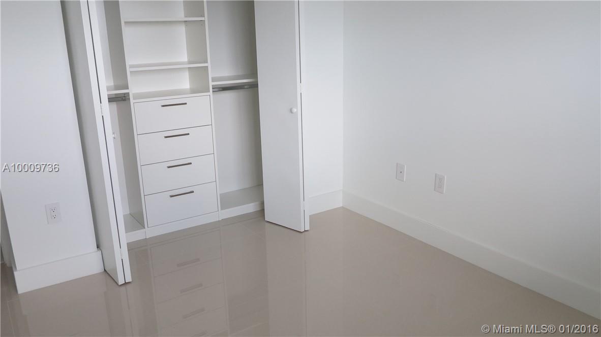ICON BAY - Residential Lease