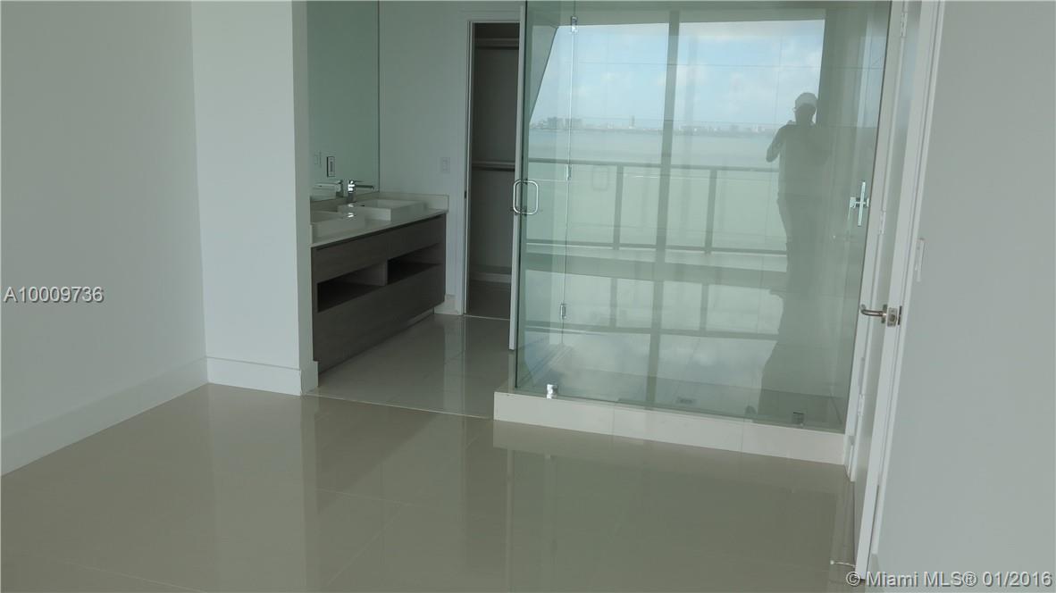 ICON BAY - Residential Lease