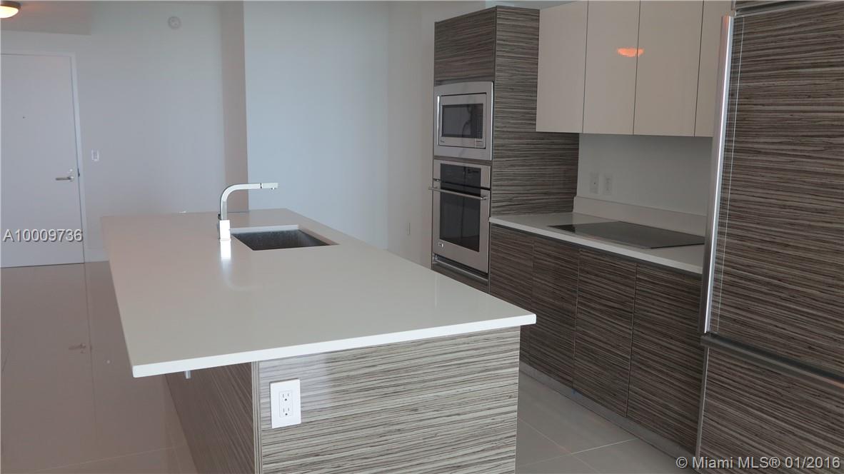 ICON BAY - Residential Lease