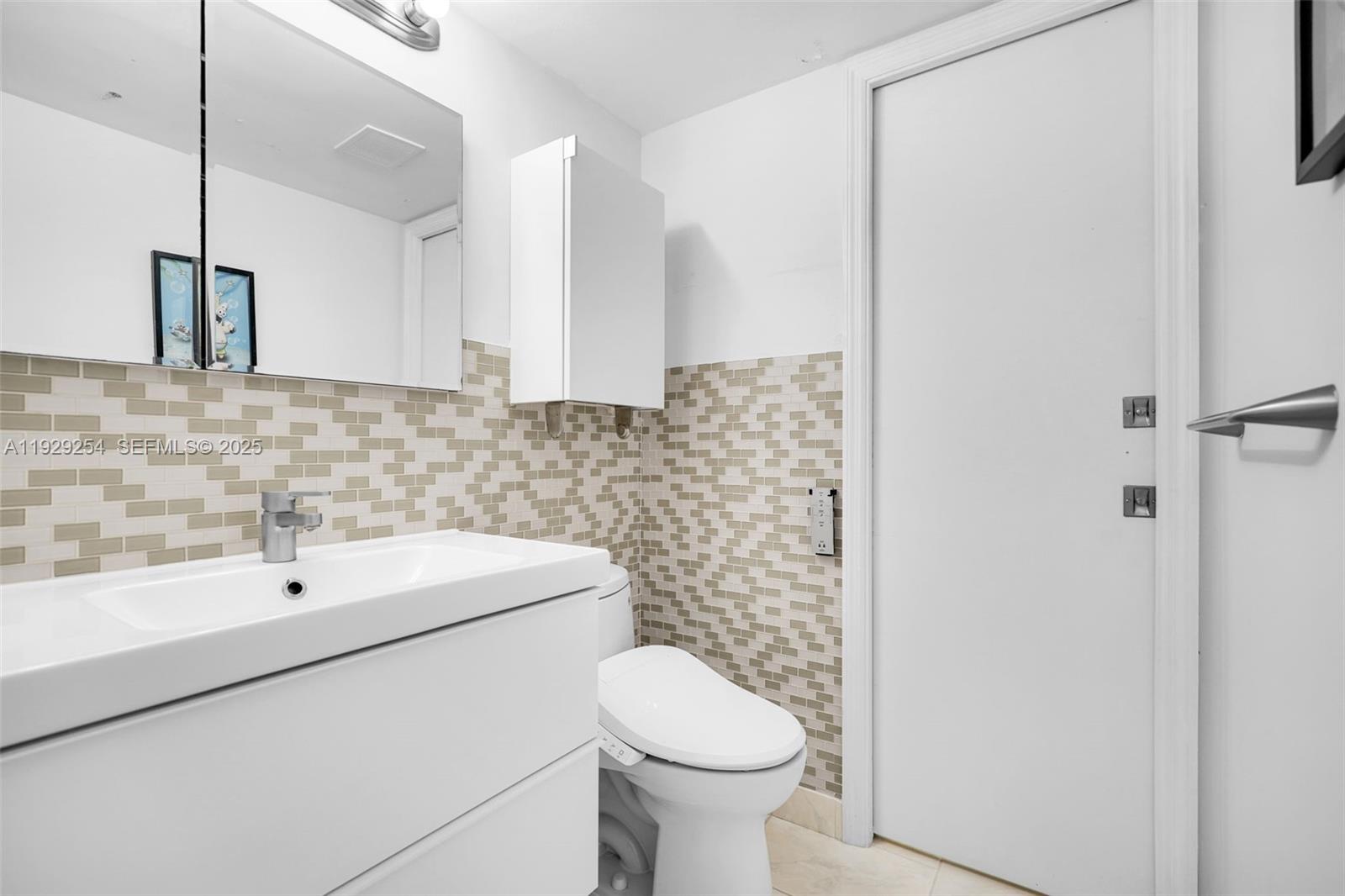 PARKER PLAZA CONDO ESTATE - Residential Lease