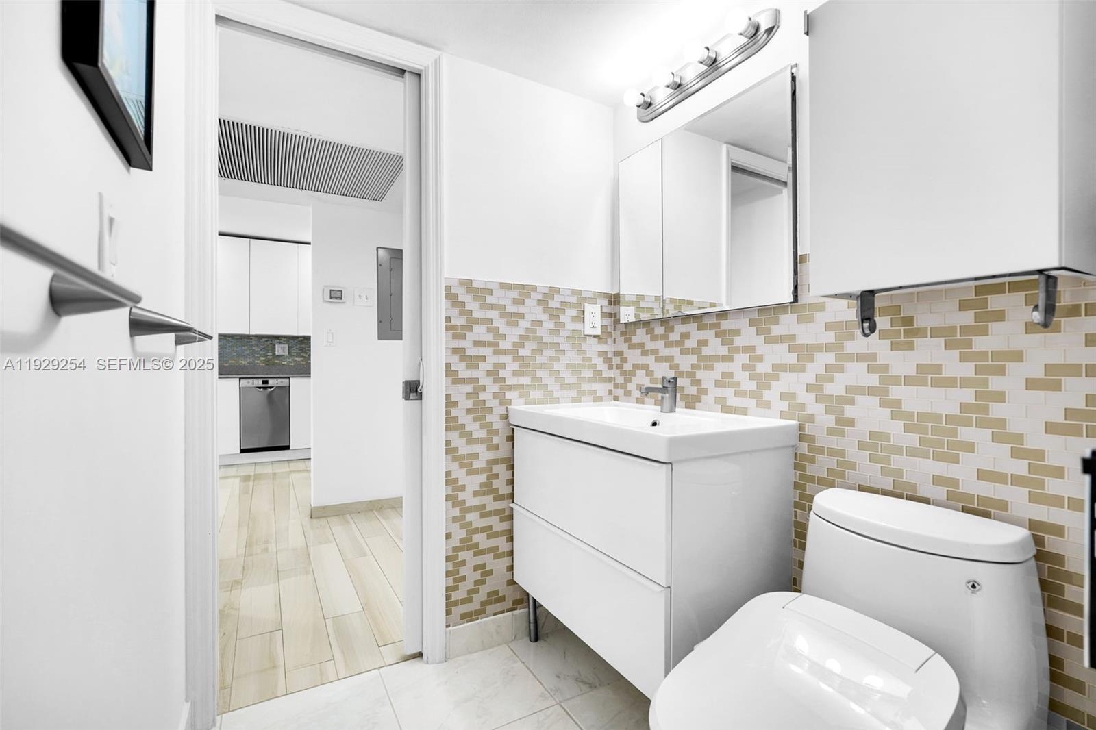 PARKER PLAZA CONDO ESTATE - Residential Lease