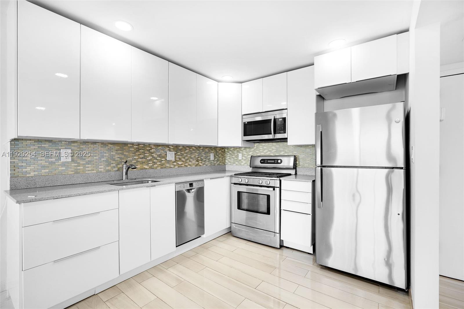 PARKER PLAZA CONDO ESTATE - Residential Lease