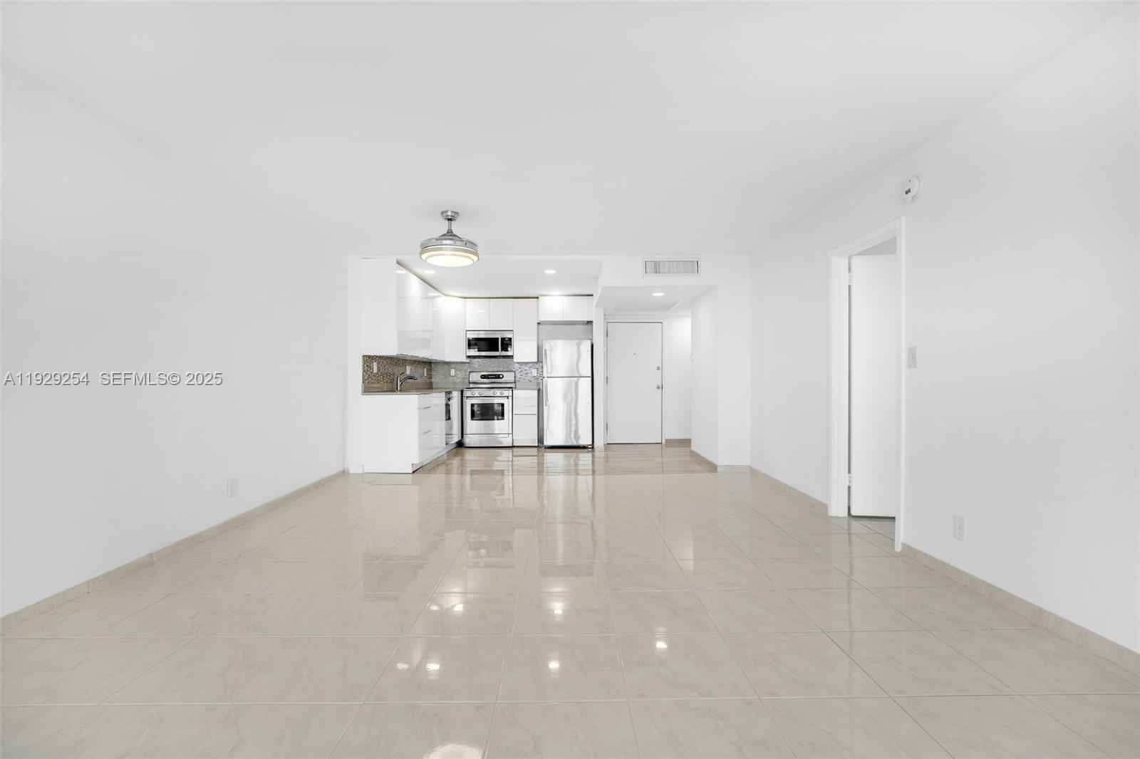 PARKER PLAZA CONDO ESTATE - Residential Lease