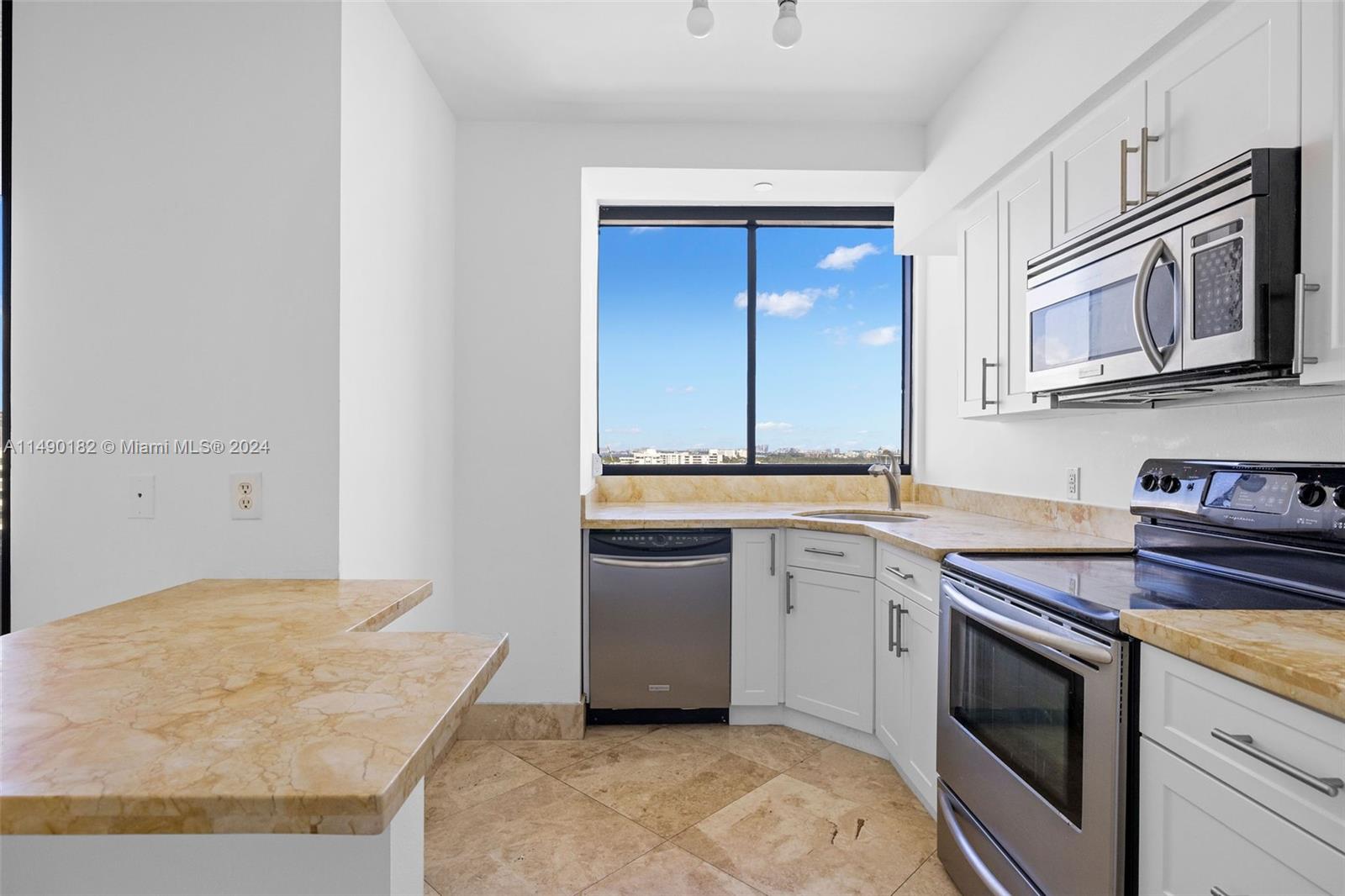 THE WAVERLY AT SOUTH BEAC - Residential Lease