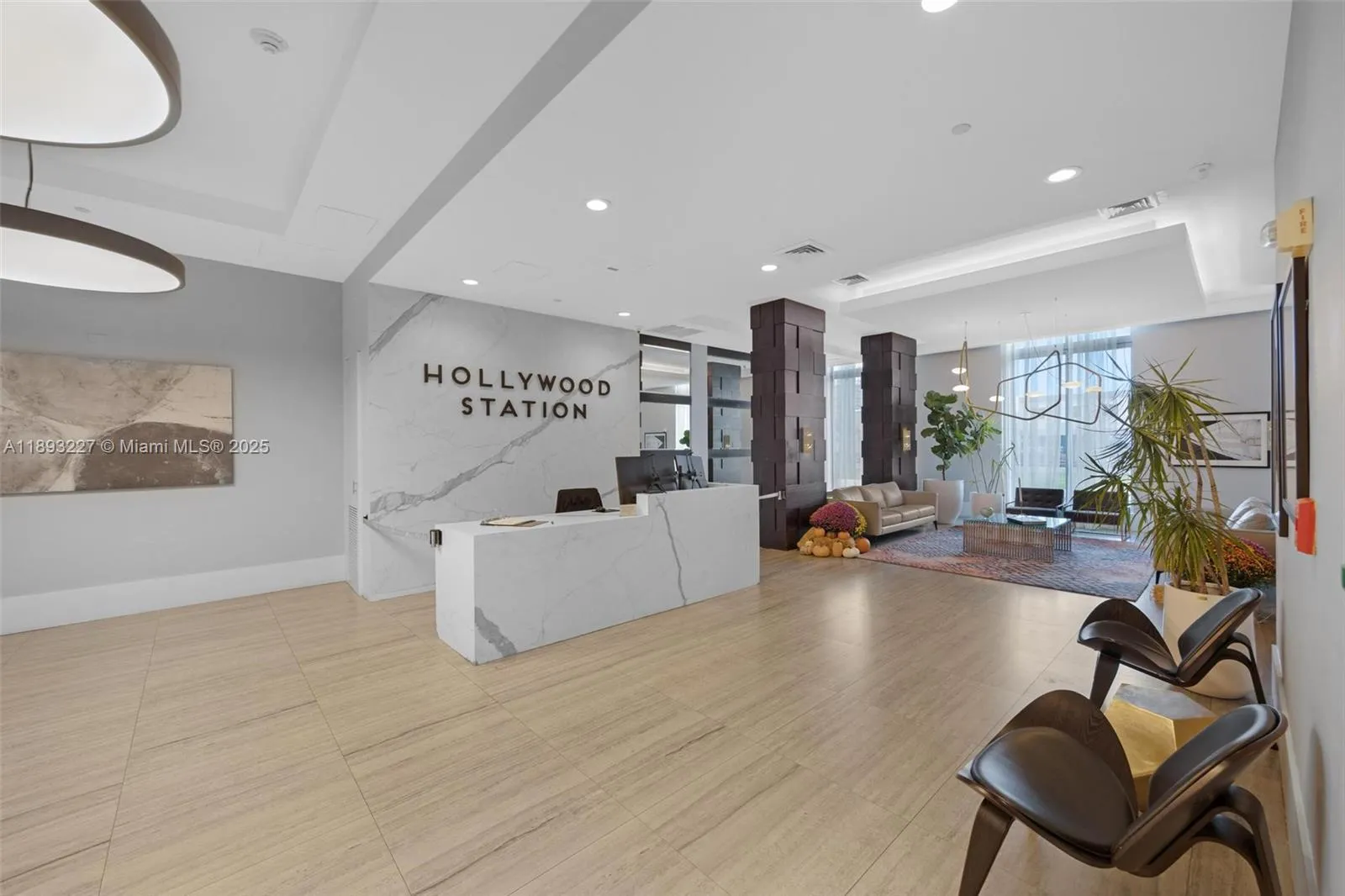 Hollywood, Florida 33020, United States, 2 Bedrooms Bedrooms, ,2 BathroomsBathrooms,Residential,Active,225135