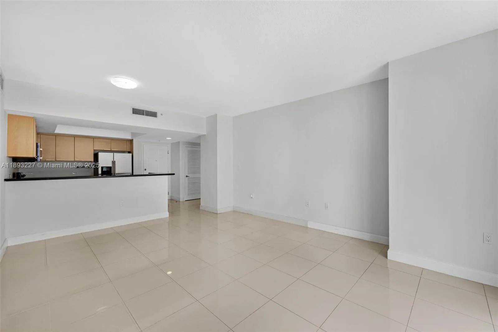 Hollywood, Florida 33020, United States, 2 Bedrooms Bedrooms, ,2 BathroomsBathrooms,Residential,Active,225135