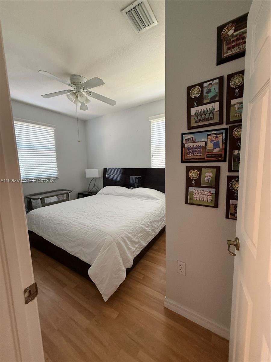 KENDALL BREEZE - Residential