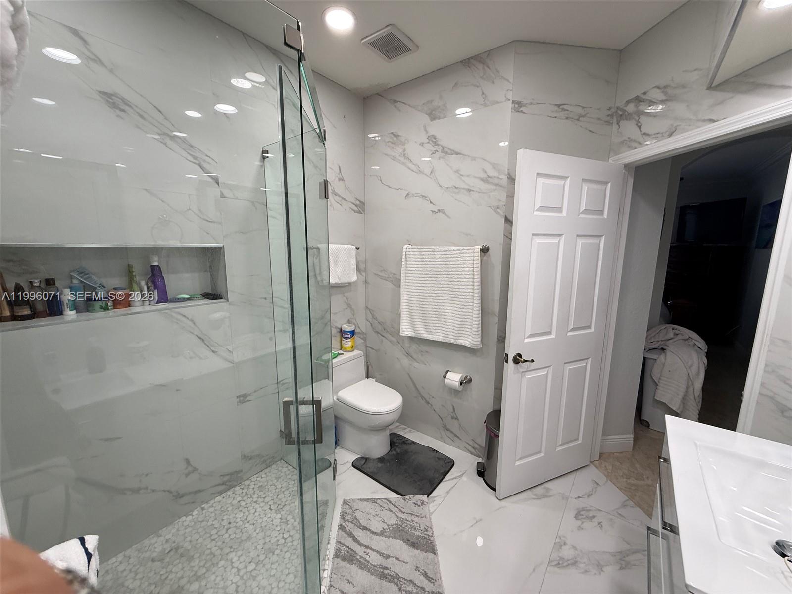 KENDALL BREEZE - Residential