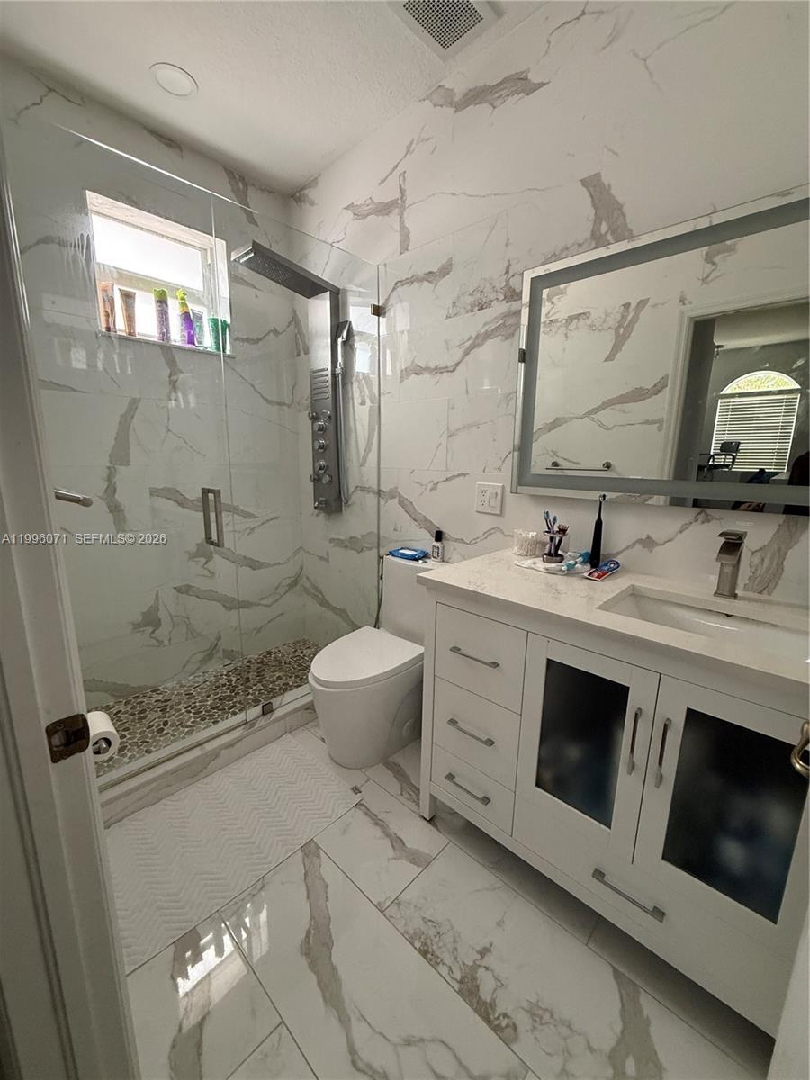 KENDALL BREEZE - Residential