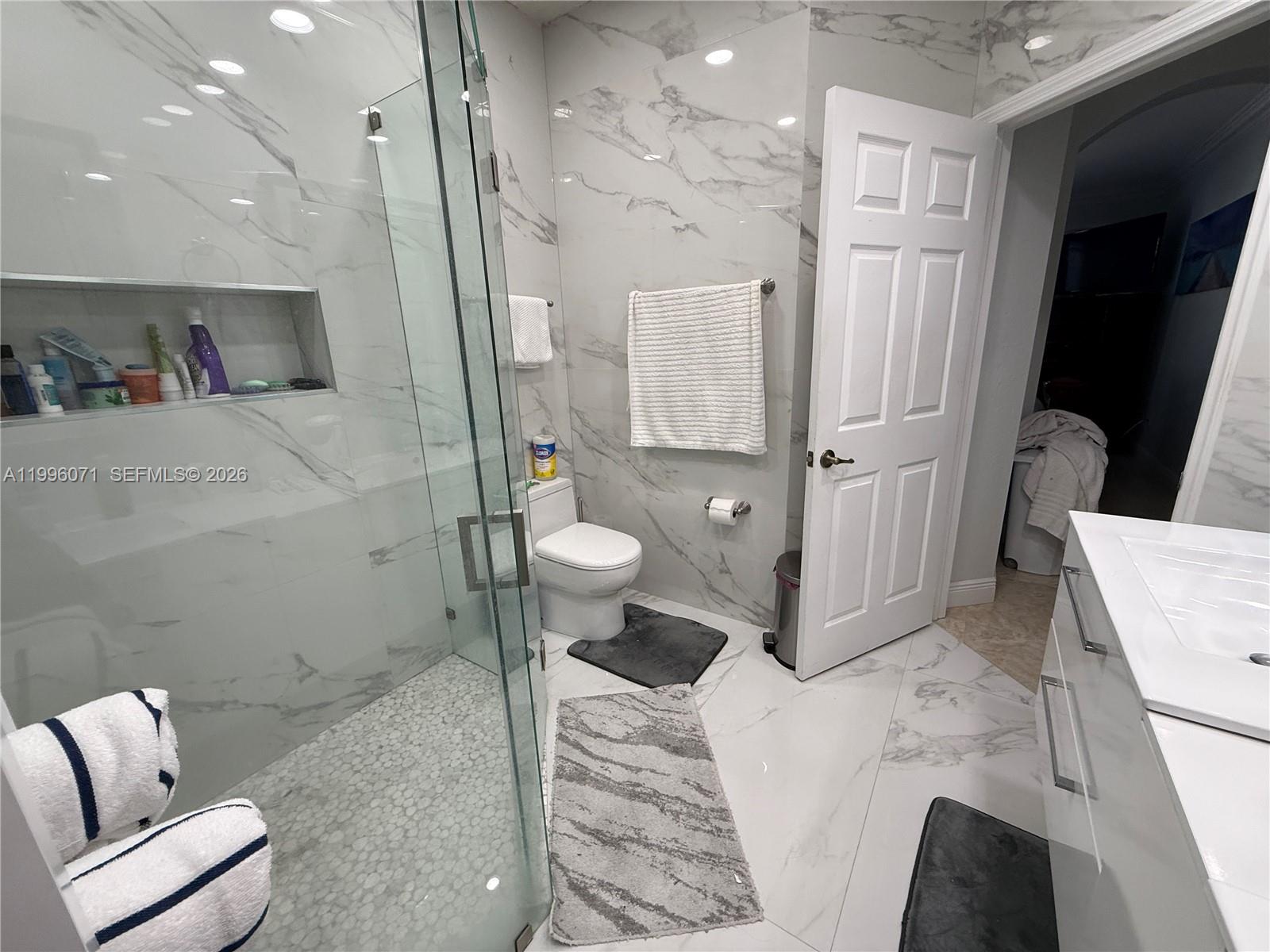 KENDALL BREEZE - Residential