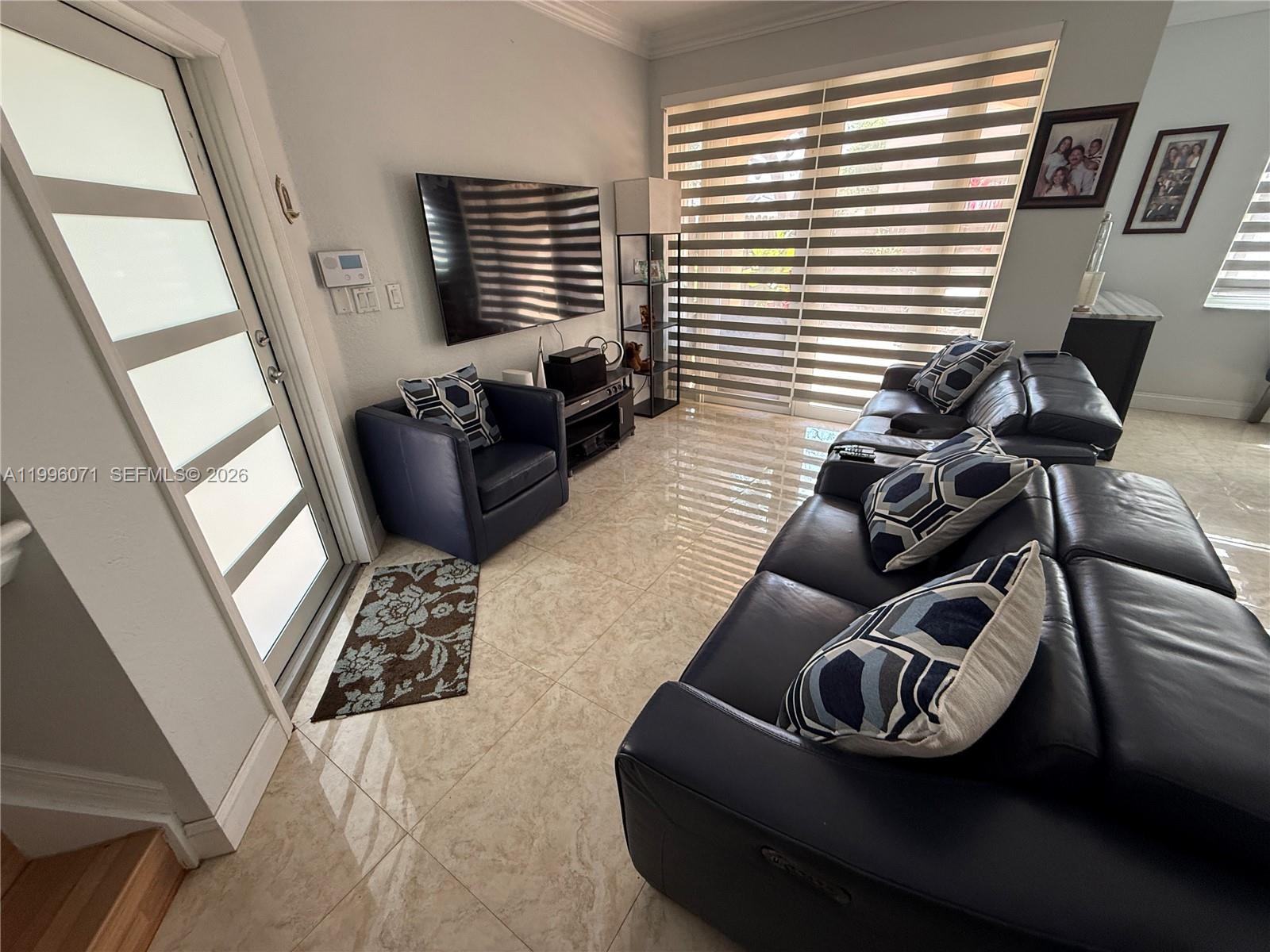 KENDALL BREEZE - Residential