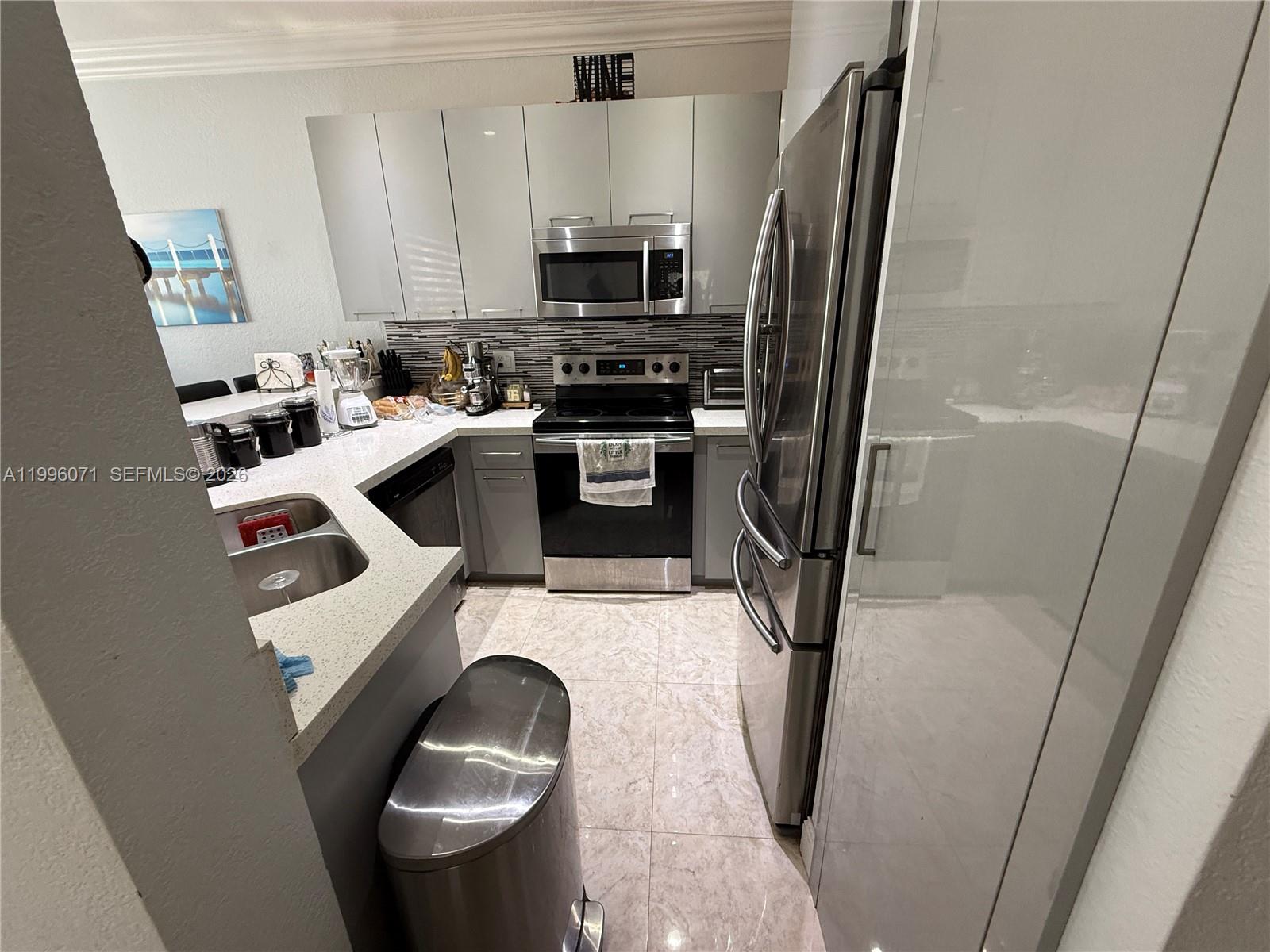 KENDALL BREEZE - Residential