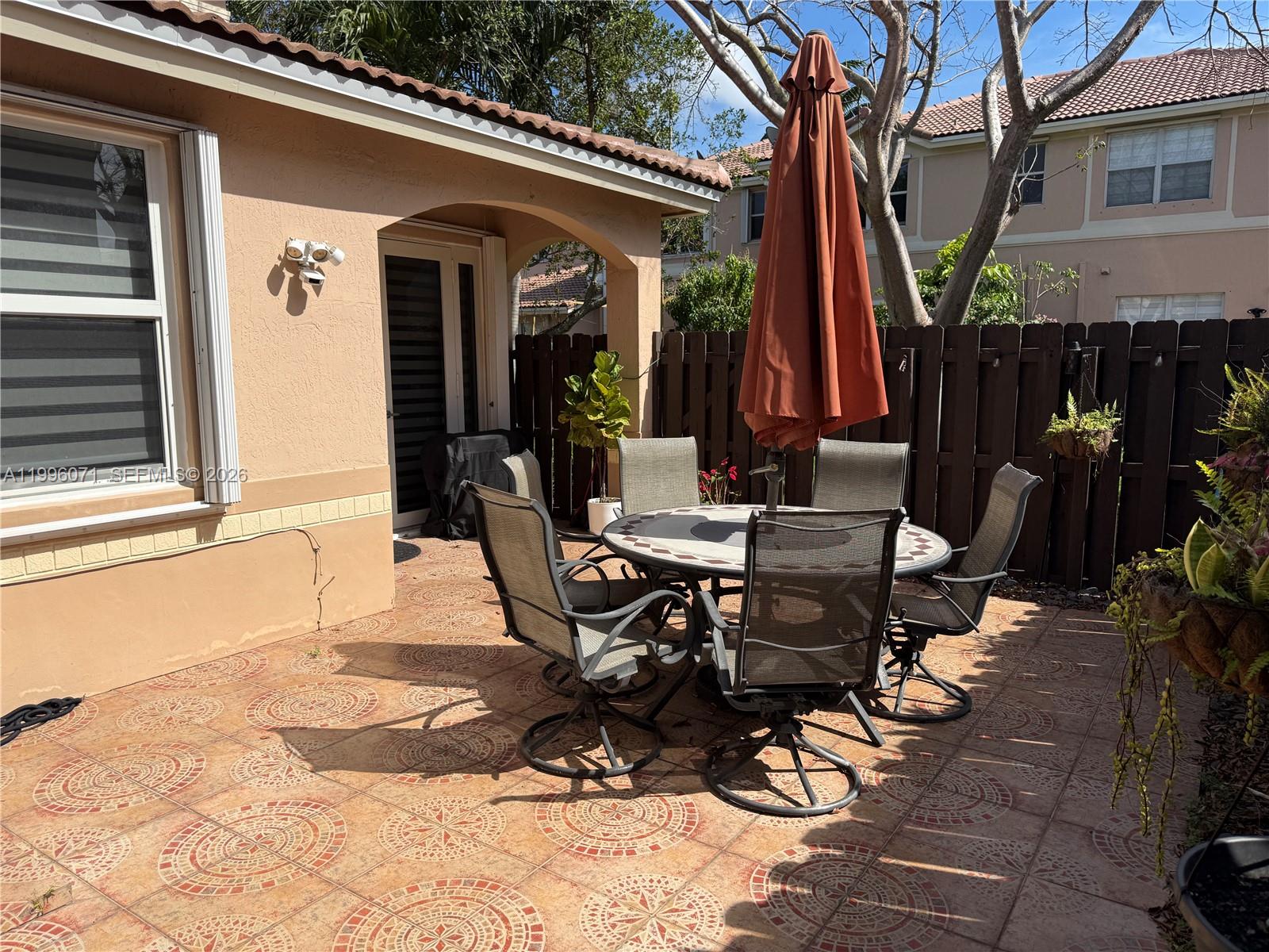 KENDALL BREEZE - Residential