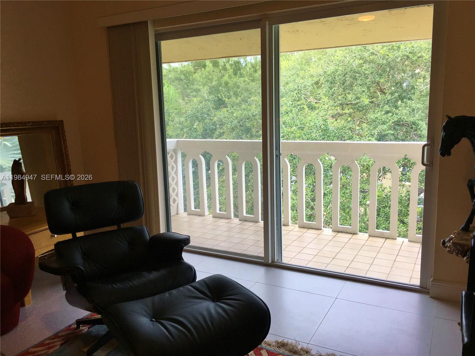 WATERS EDGE OF CORAL GABL - Residential