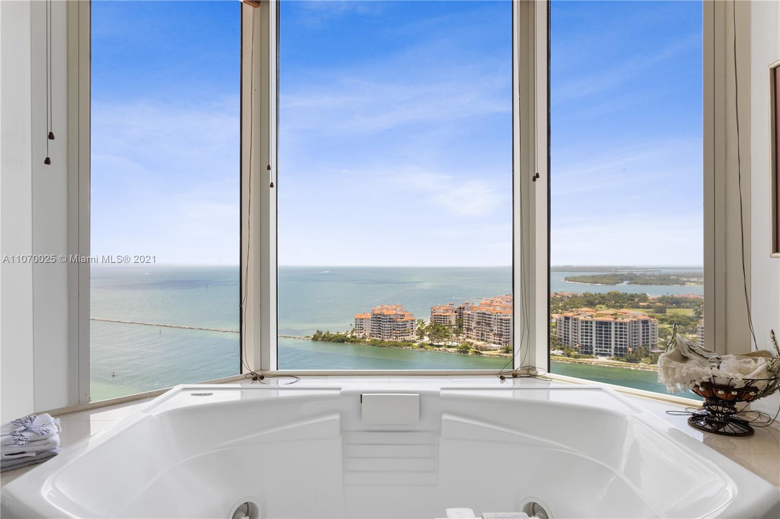 PORTOFINO TOWER CONDO - Residential