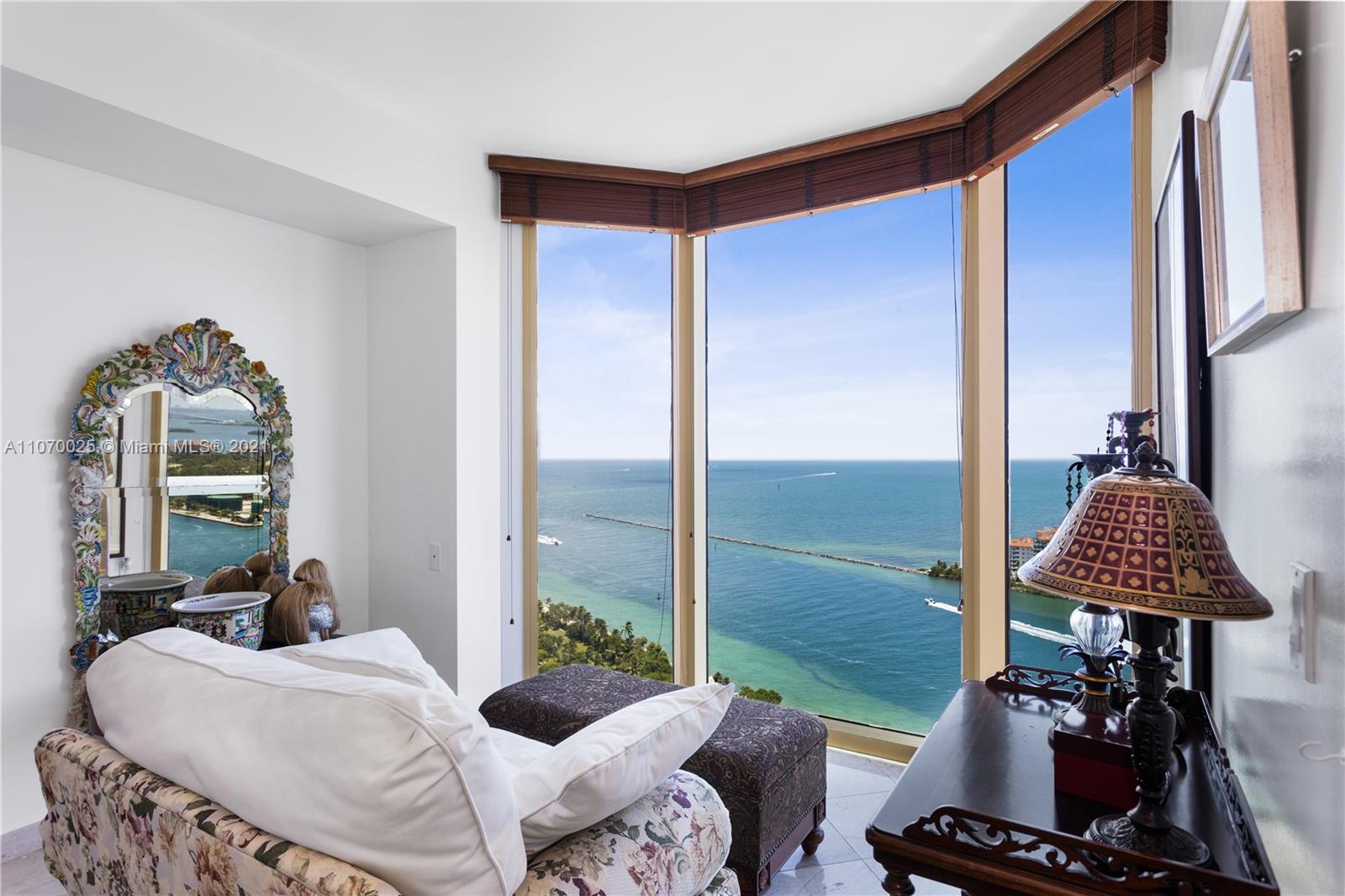 PORTOFINO TOWER CONDO - Residential