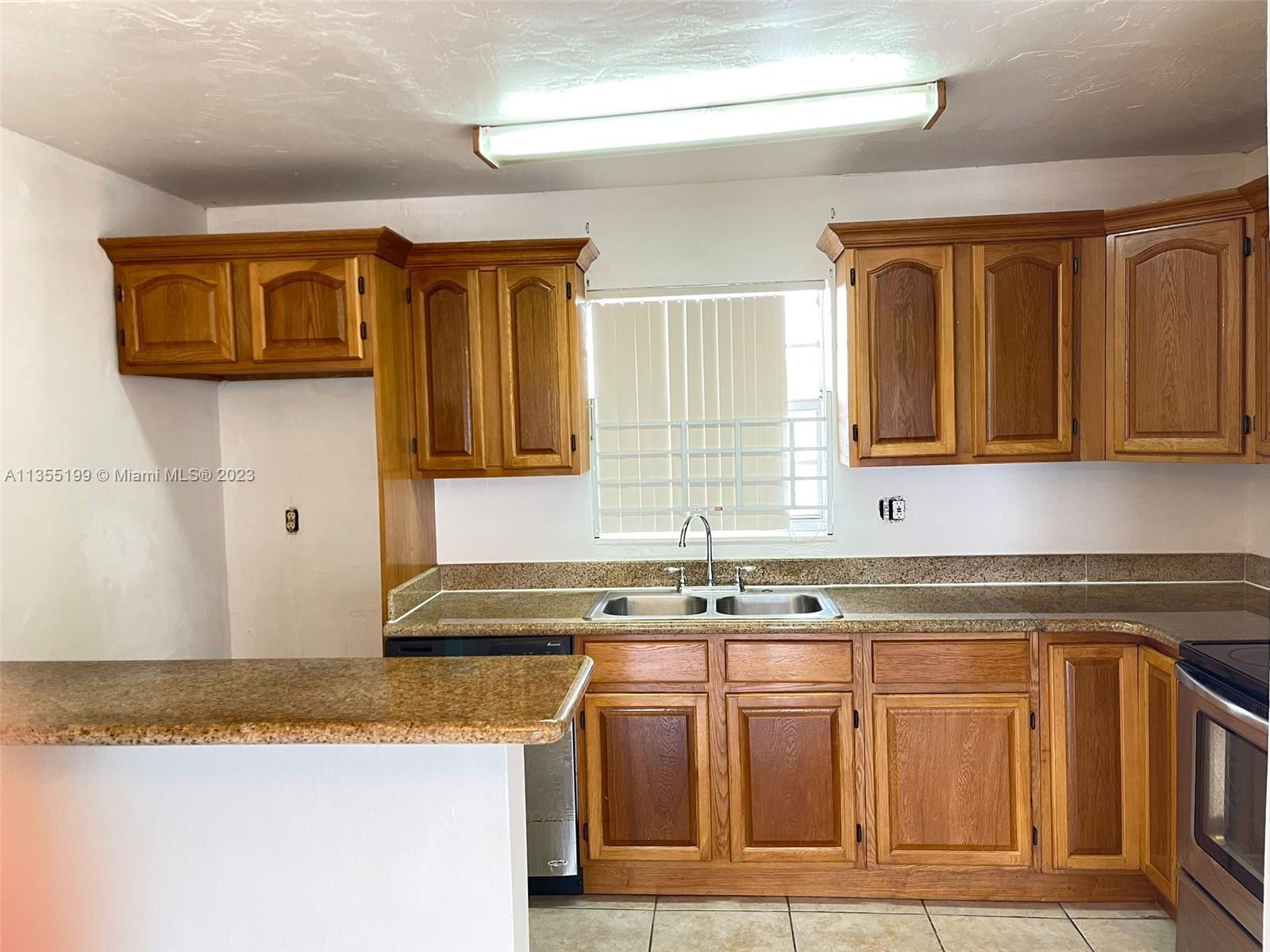 FOR RENT: 1/1 in Village at Dadeland. Excellent location. Walking distance to everything. Metrorail and
Mall. Easy access to all hwy. New refrigerator (will install on 3/15), hot water hear 1yr new, Fresh paint. 1st month and 2 months security move you. Very quick association approval. Has to use the owner's rental lease, please review with your client. the complete package needs to be submitted to the owner for approval. Easy to show, on supra. please use the checklist in the attachment. Thx
ATTENTION TO ALL AGENT: Village Dadeland temporary Parking Instruction:
pls email (i will put the email in broker's mark) DAILY for the days you need to show the property to get the temporary parking permit. Pls provide the unit number, vehicle information, make, model and tag in the email.