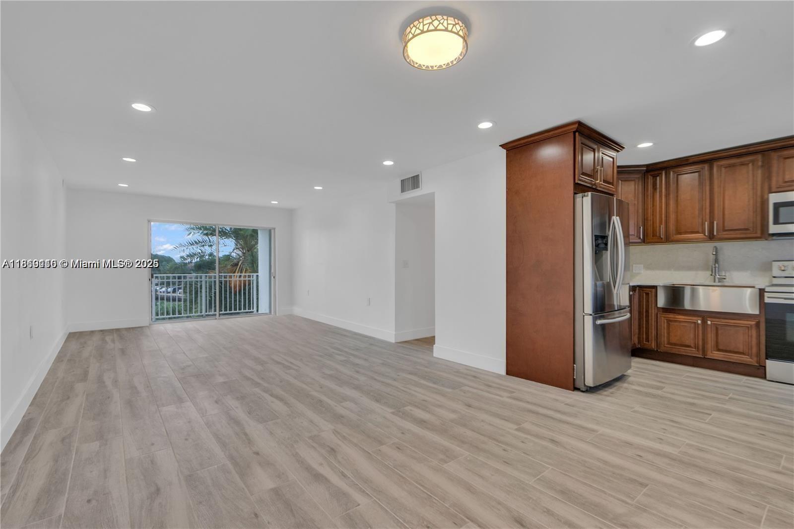 1631 NE 114th St 311