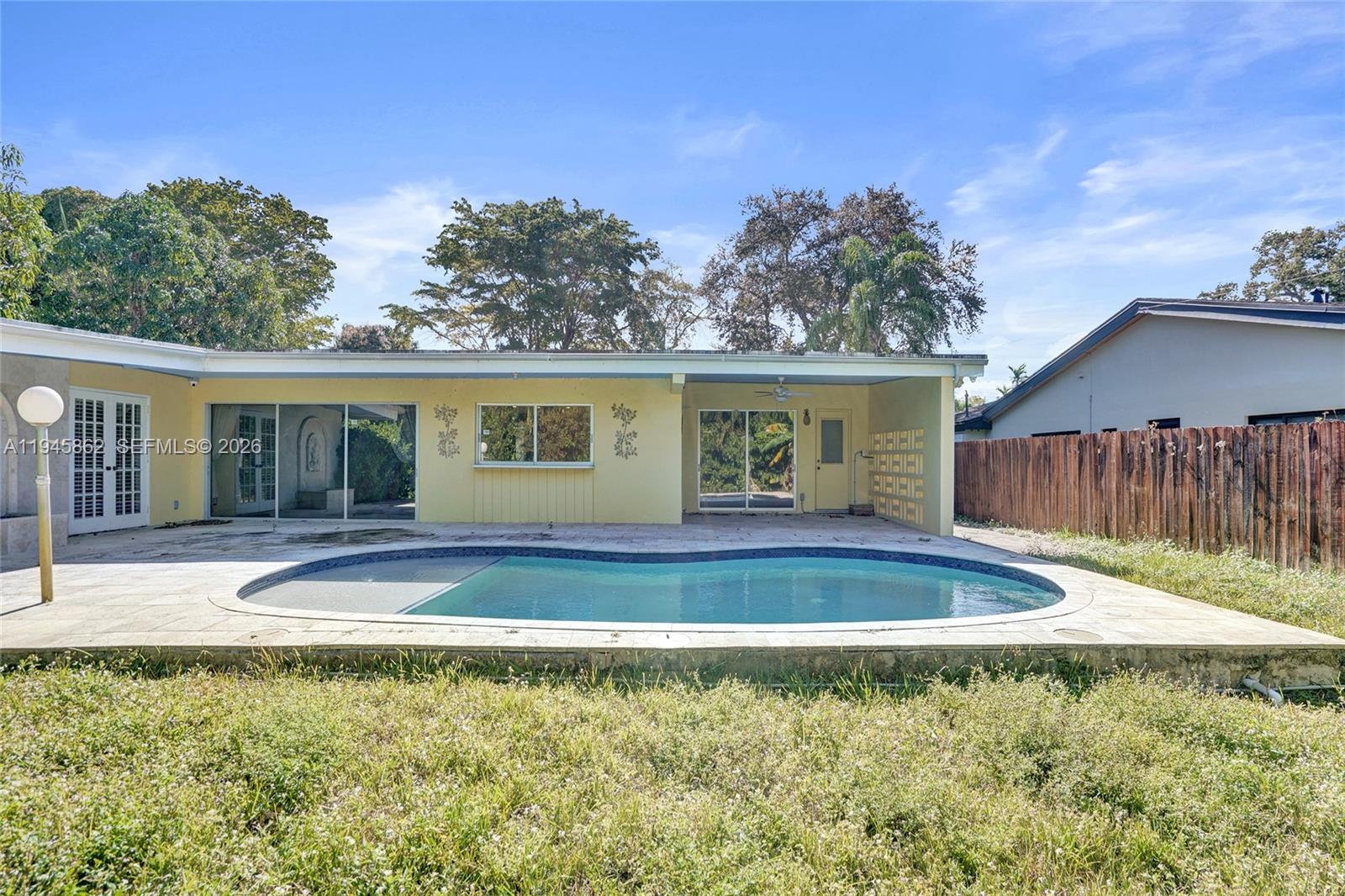 SKY LAKE ESTATES - Residential