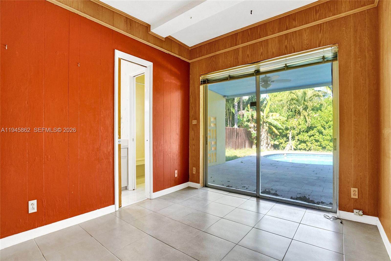 SKY LAKE ESTATES - Residential