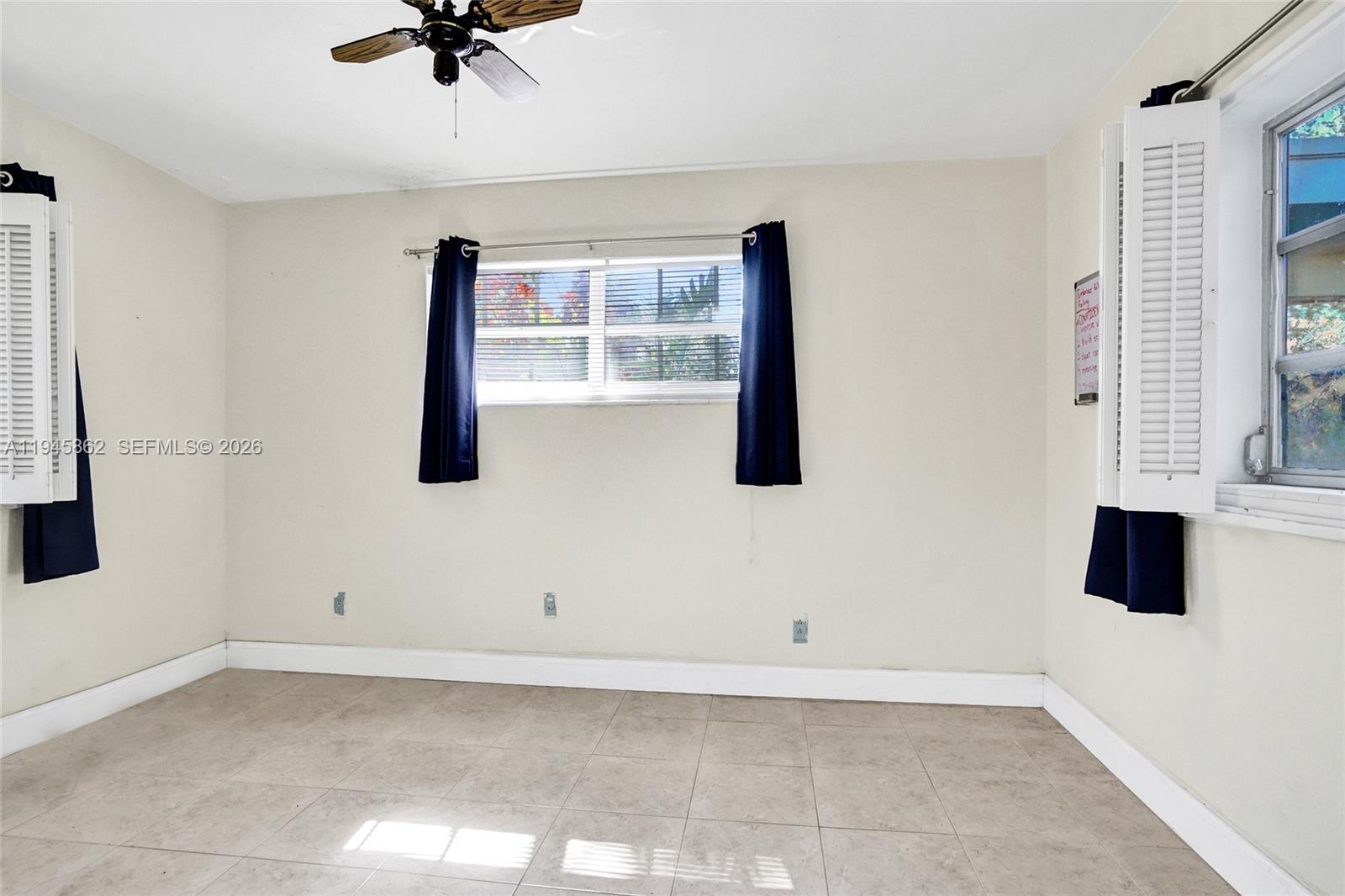 SKY LAKE ESTATES - Residential