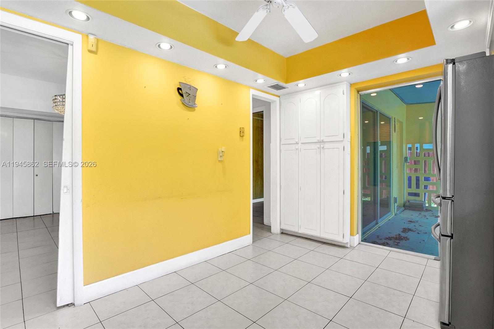 SKY LAKE ESTATES - Residential