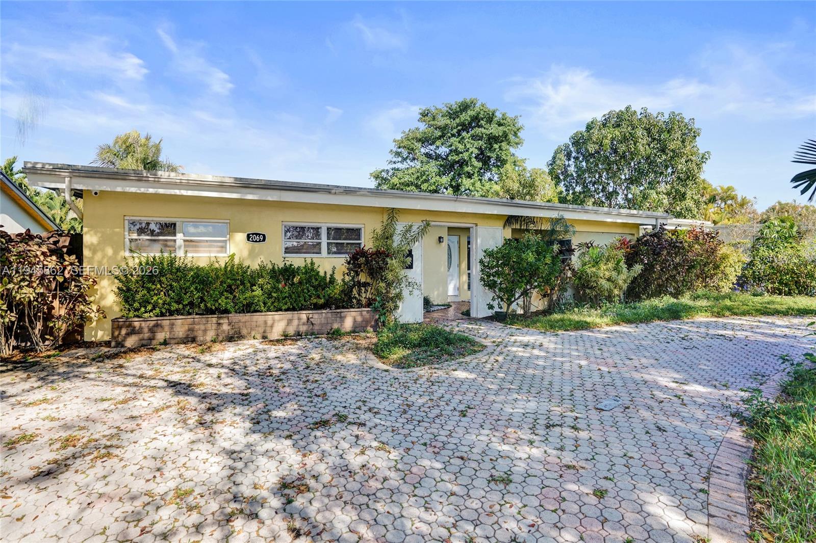 SKY LAKE ESTATES - Residential