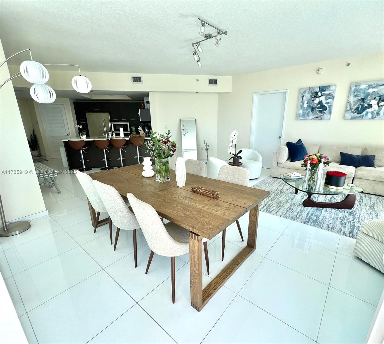 Rental Property at 250 Sunny Isles Blvd 3-Ph4, Sunny Isles Beach, Miami-Dade County, Florida - Bedrooms: 3 
Bathrooms: 2  - $5,500 MO.