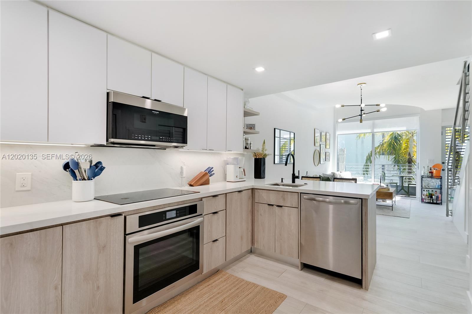 LOFTS AT MAYFAIR CONDO - Residential