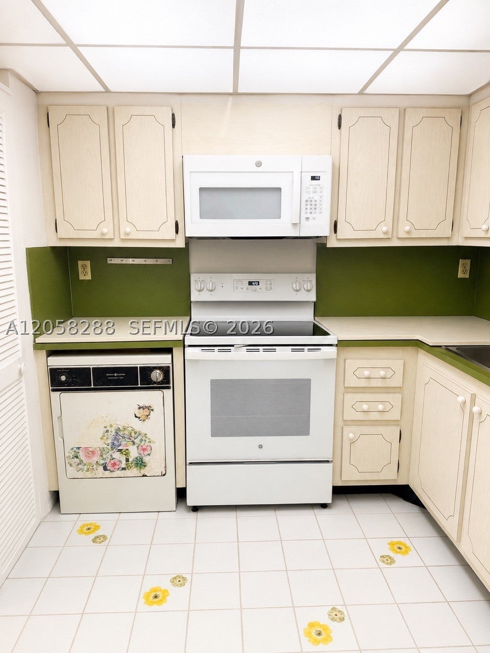1865 Brickell Ave A1802