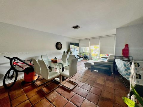 8475 SW 156th Ct 330 Miami FL 33193