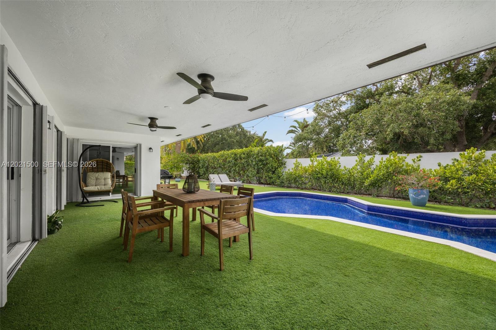 OLD CUTLER PALMS - Residential