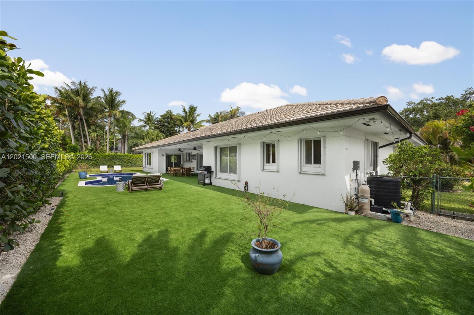 OLD CUTLER PALMS - Residential