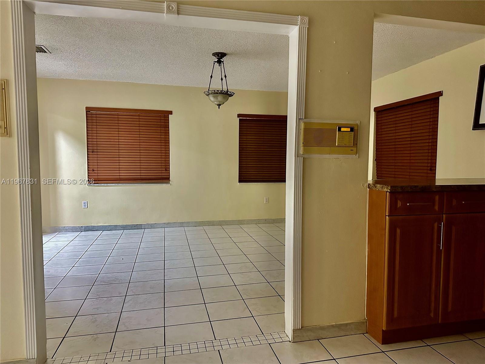 RIVERSIDE FARMS - Residential Income