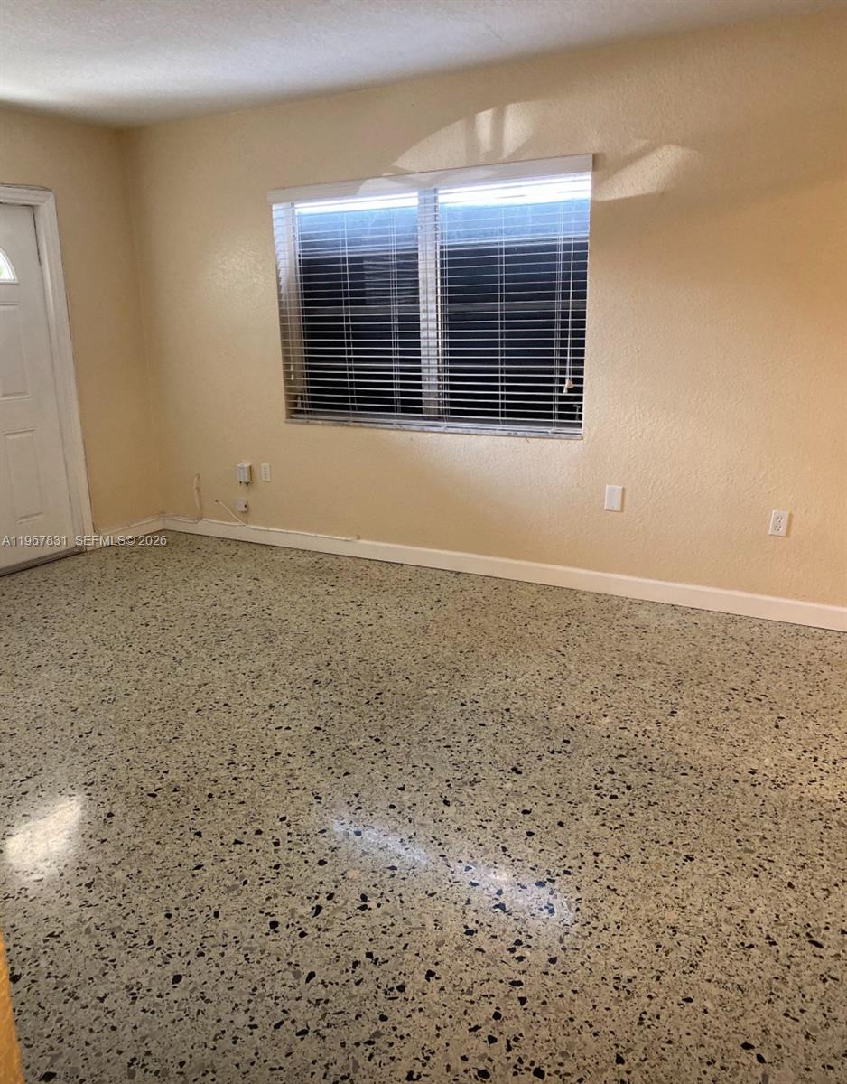 RIVERSIDE FARMS - Residential Income