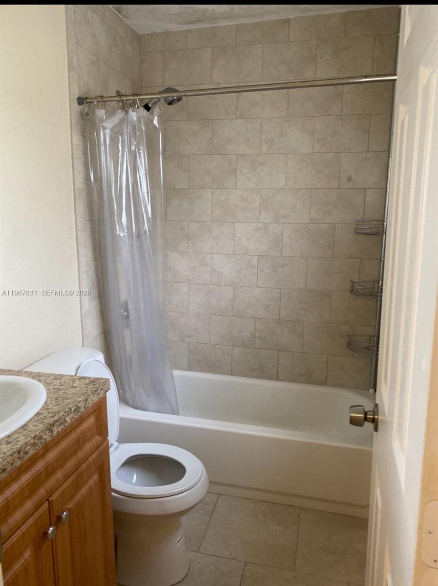 RIVERSIDE FARMS - Residential Income