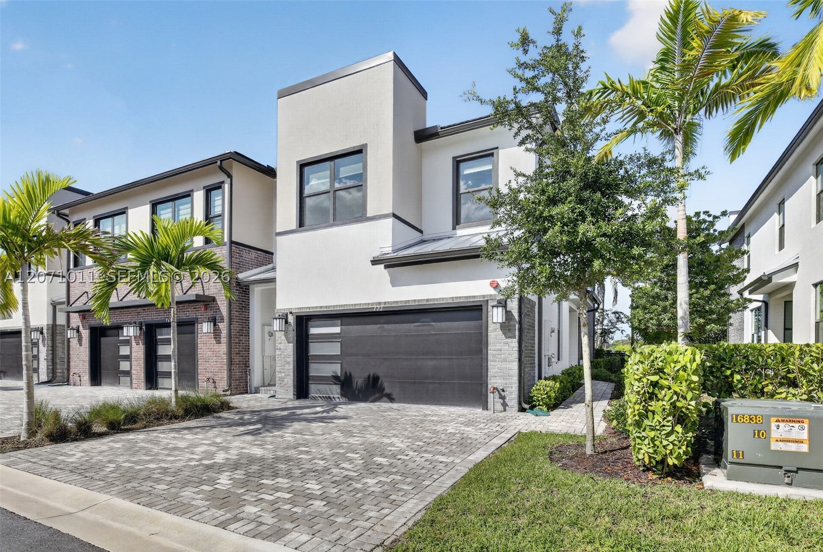 771 NW 84th Ter