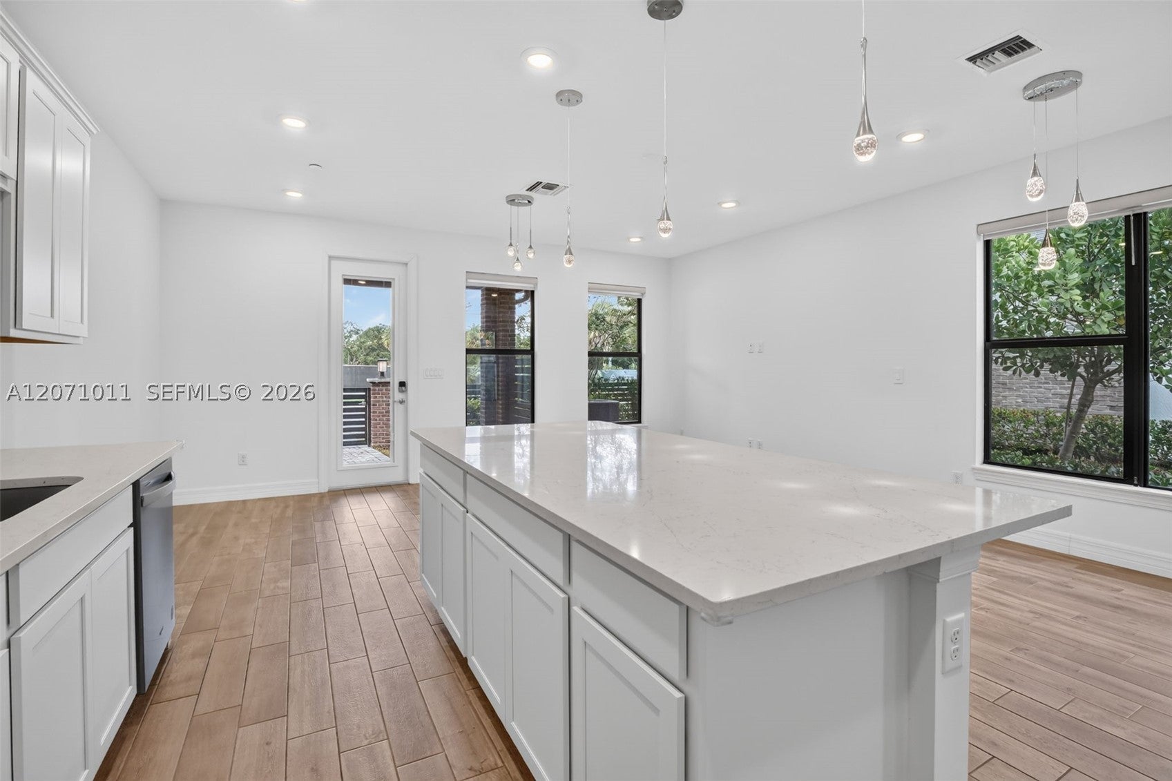 771 NW 84th Ter