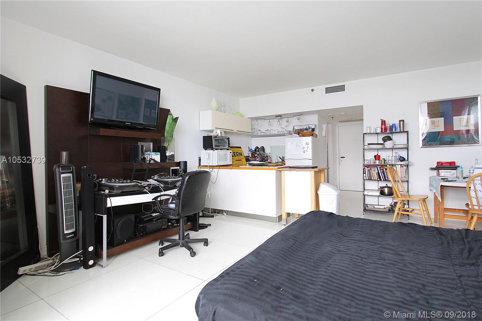 VENETIA CONDO - Residential