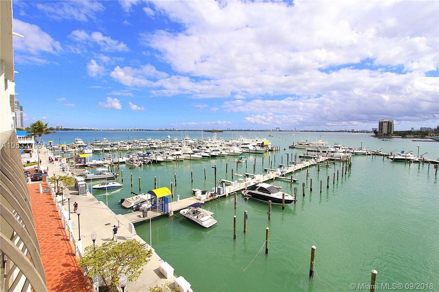 Direct ocean view studio overlooking the marina and Venetian Islands with full length balcony. Walk-in closet. Building amenities include: 24 hr gym, pool, on-site laundry facilities, 24-hr valet and concierge.