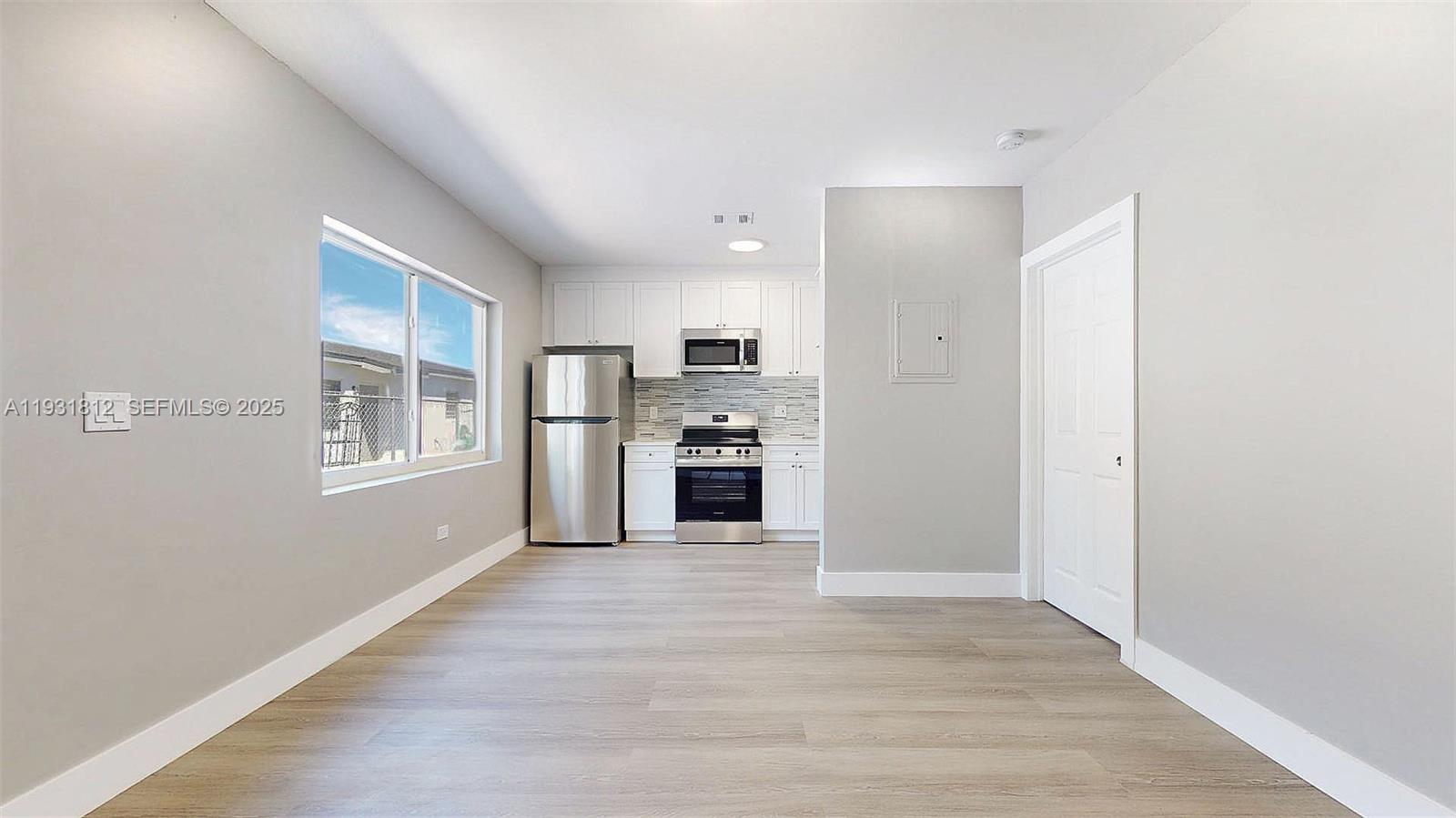 HIALEAH 7TH ADDN - Residential Lease