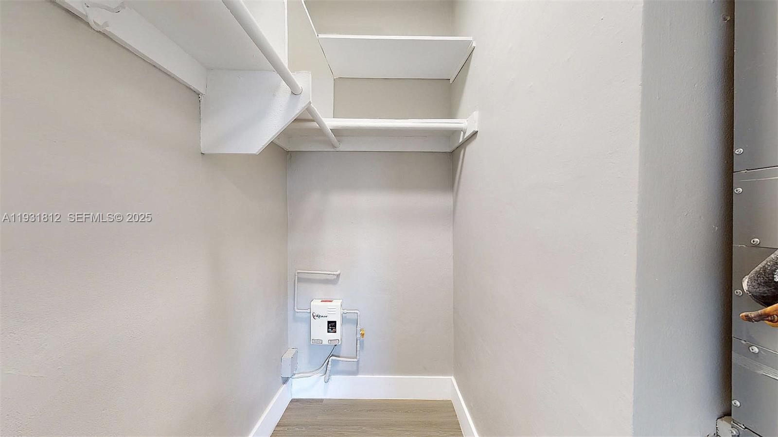 HIALEAH 7TH ADDN - Residential Lease