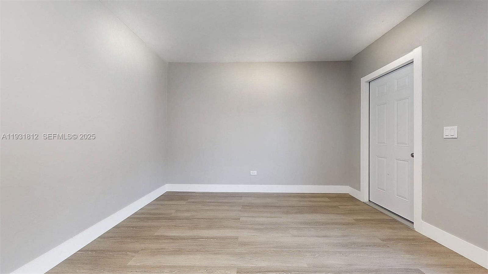 HIALEAH 7TH ADDN - Residential Lease