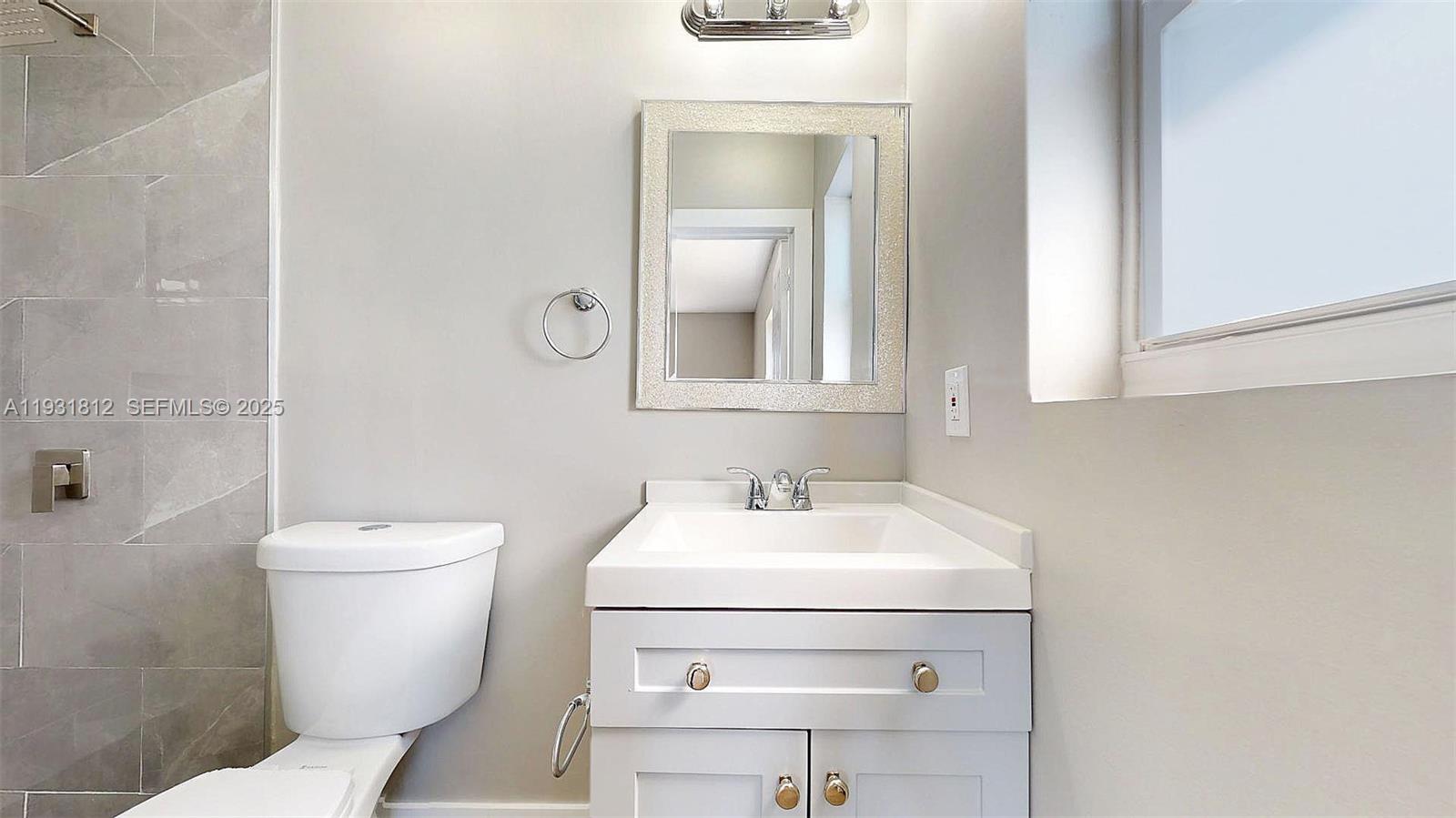 HIALEAH 7TH ADDN - Residential Lease