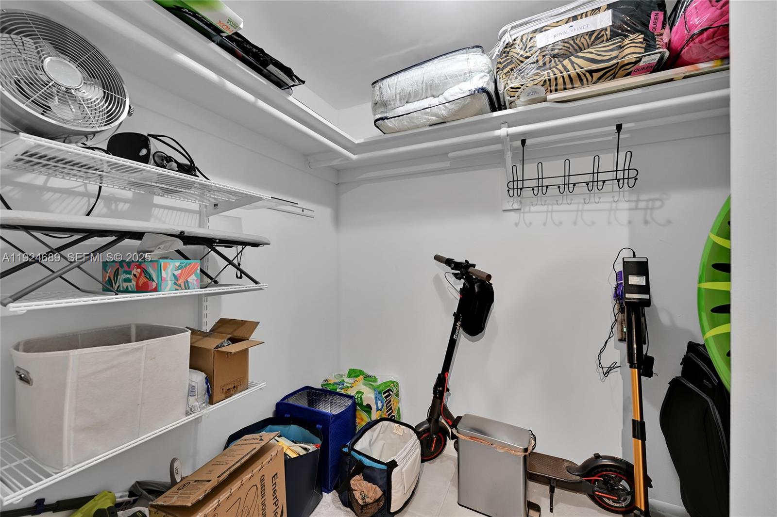 MAISON GRANDE CONDO - Residential