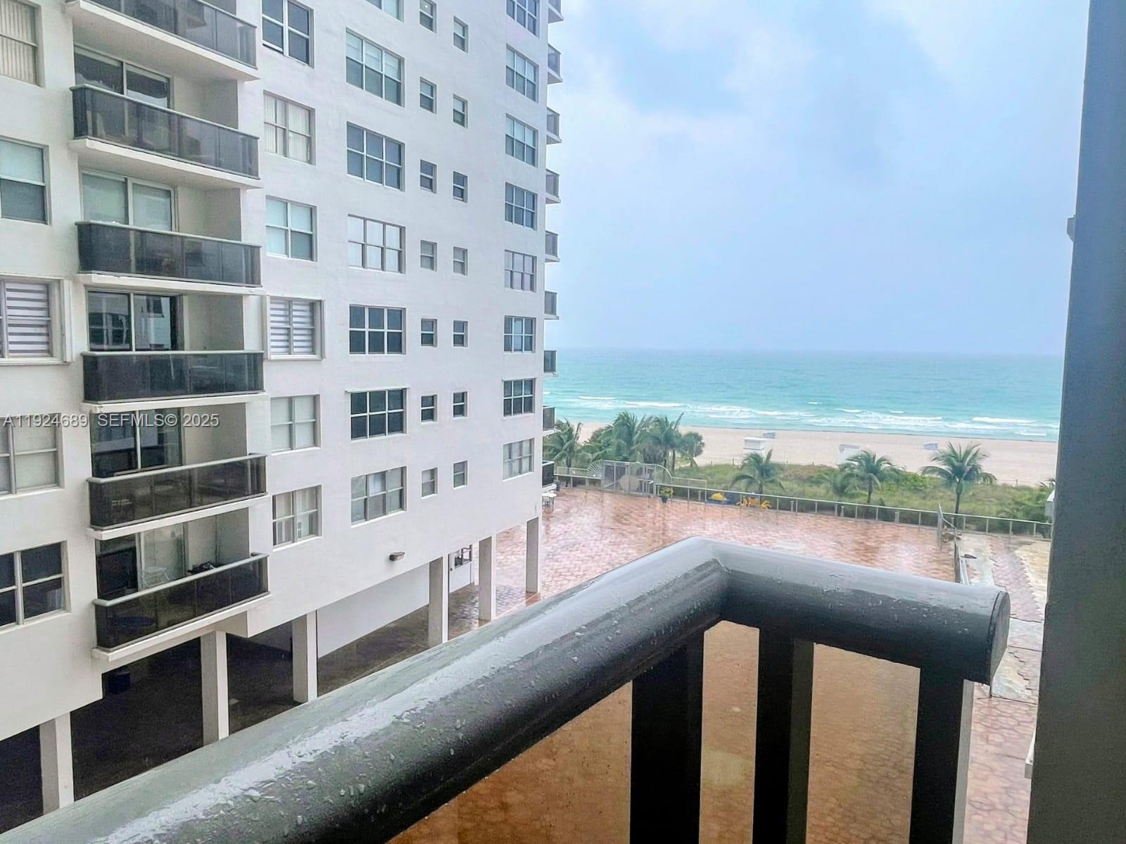 MAISON GRANDE CONDO - Residential