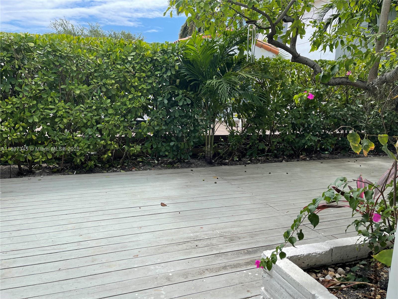 LINCOLN SUB - Residential Lease