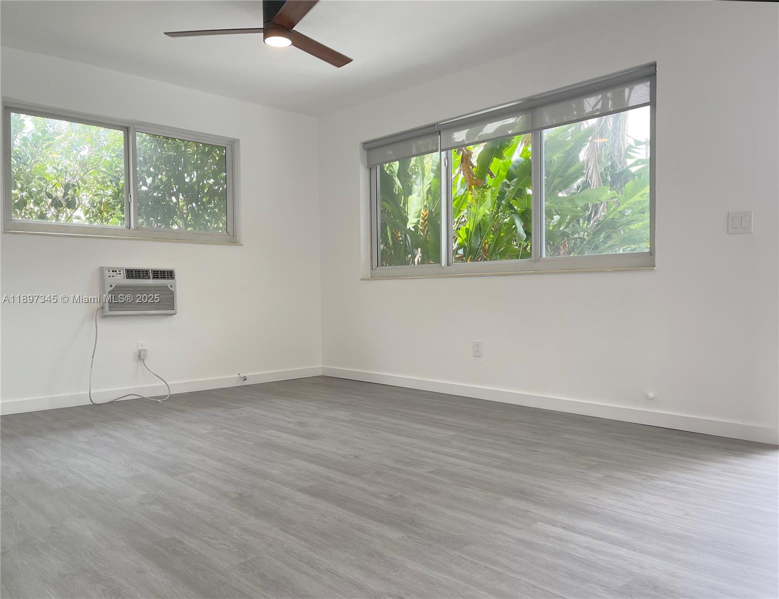 1544 Michigan Ave 2