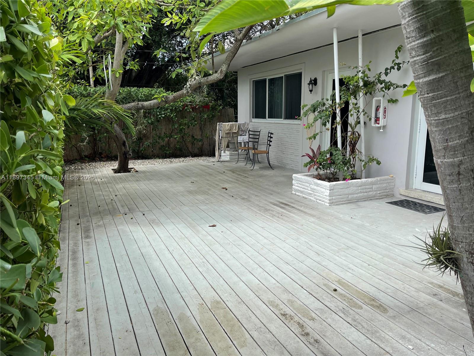 LINCOLN SUB - Residential Lease