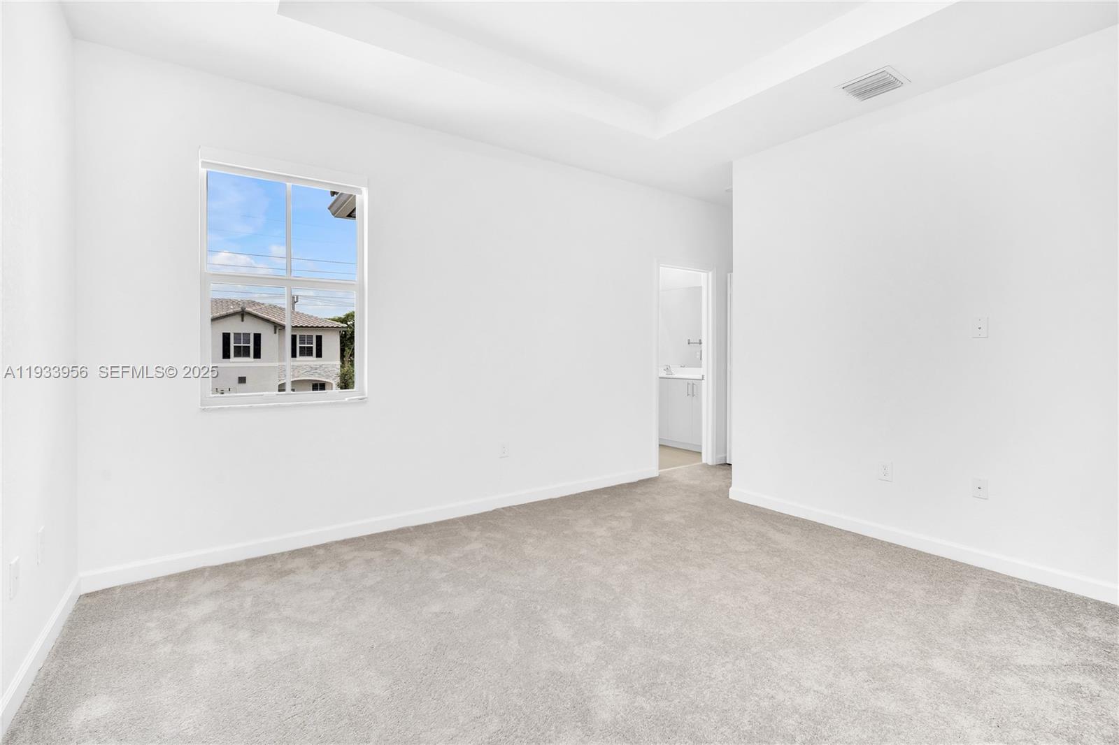 WYNDHAM LAKES PLAZA - Residential Lease